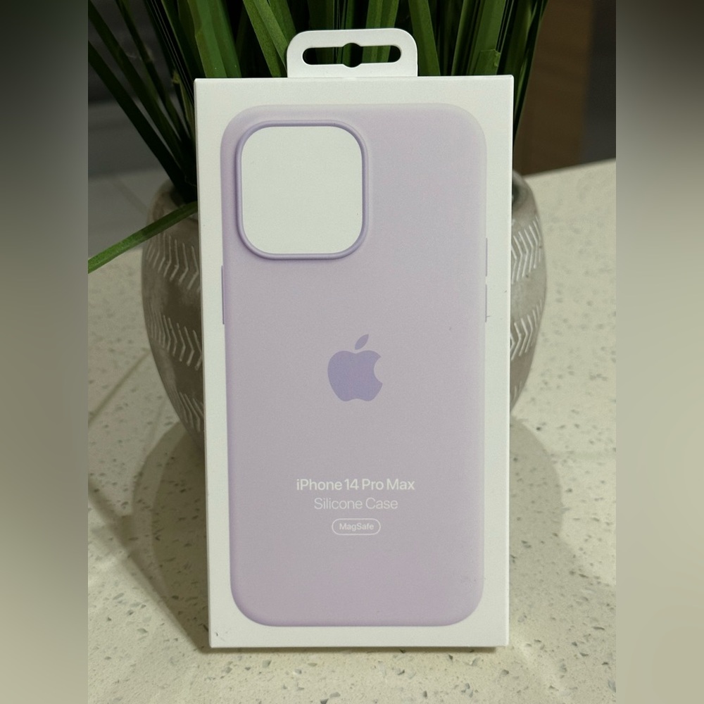 iPhone 14 Pro Max 🍎 APPLE SILICONE CASE LILAC, ORIGINAL ! Sold out on Apple.